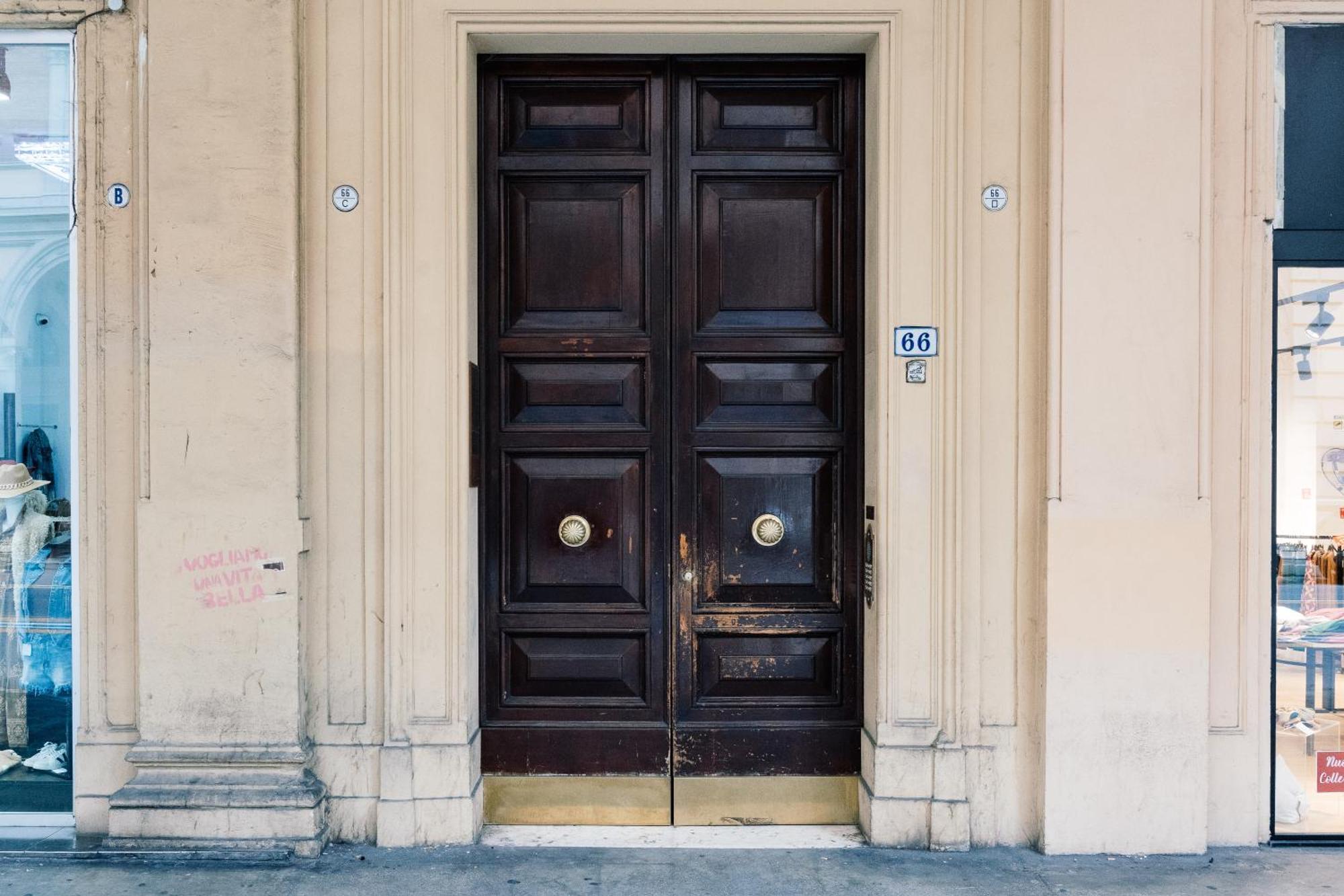 Indipendenza Mansion City Centre Bologna Bagian luar foto